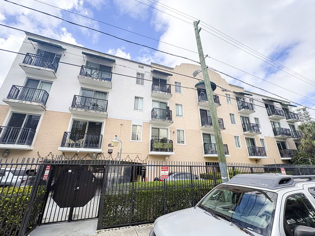 Miami Riverview Condo photo 2